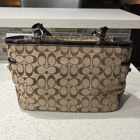 2009 Coach Pleated Signature East/West Gallery Tote Shoulder Bag - Picture 6 of 16